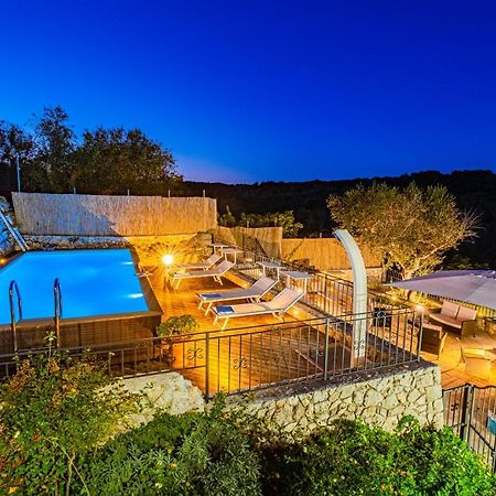 Villa Vanessa Con Piscina Privata - Castro Castro  Екстериор снимка